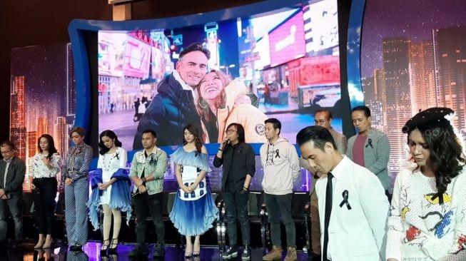 Keluarga besar Indonesian Idol beri penghormatan untuk Ashraf Sinclair [MataMata.com/Evi Ariska]