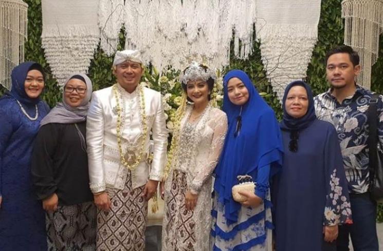 Tiwi eks T2 nikah (Instagram/@tika_ramlan)