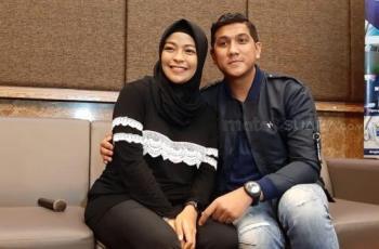 Jadi Hair Stylist Dadakan, Aksi 4 Seleb Cukur Rambut Suami saat Corona