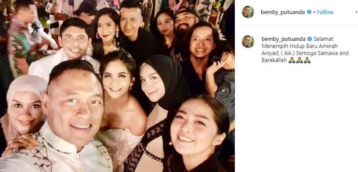 Pernikahan Tiwi eks T2. (Instagram/@bemby_putuanda)