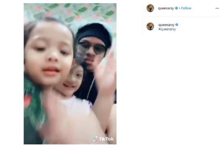 OTW Jadi Kakak Ipar, 5 Potret Akrab Atta Halilintar dengan Arsy dan Arsya - 3