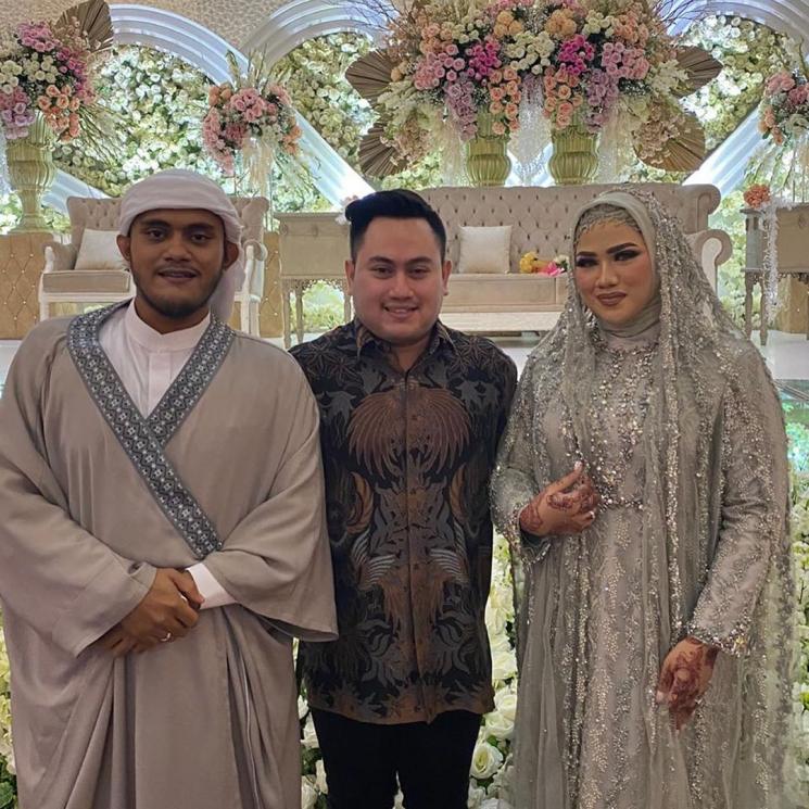 Momen pernikahan adik Nassar. (Instagram/@kingnassar88)