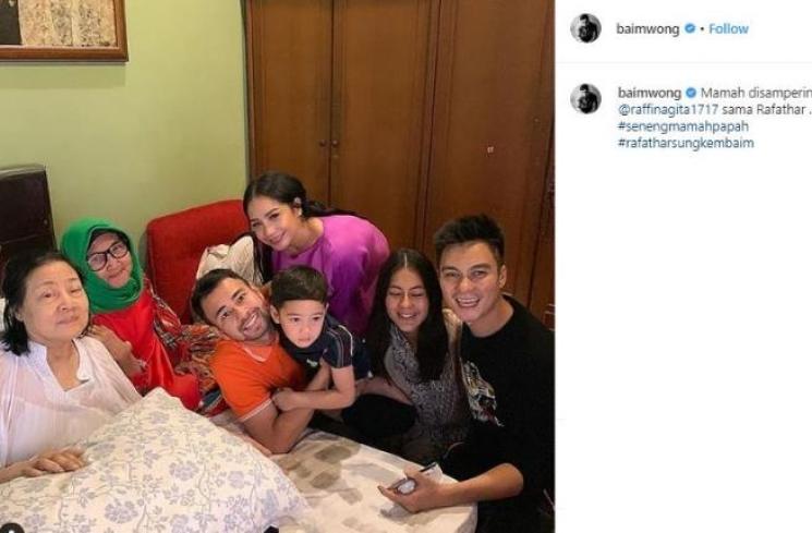 Baim Wong dan Ibundanya. (Instagram/@baimwong)