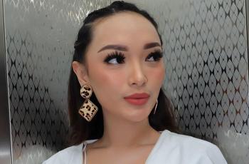Suami Beri Surprise Ultah, Umur Asli Zaskia Gotik Diperdebatkan