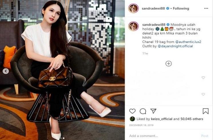 Sandra Dewi (Instagram @sandradewi88)