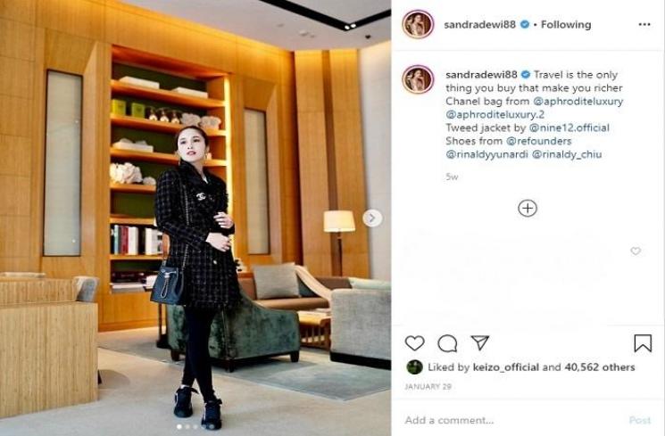 Sandra Dewi (Instagram @sandradewi88)