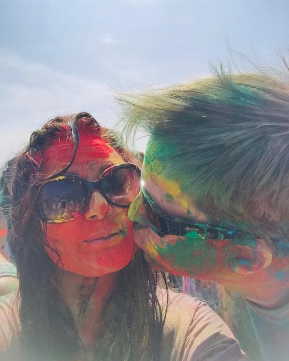 Preity Zinta dan suami rayakan Festival Holi (Instagram/@realpz)