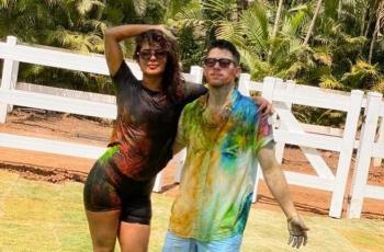 Beredar Video Priyanka Chopra Hindari Jabat Tangan karena Virus Corona