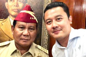 5 Gaya Liburan Ajudan Ganteng Prabowo Subianto, Bak Oppa-Oppa Korea nih!