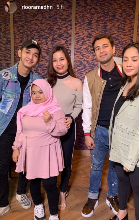 Rio Ramadhan dan Rahmawati Kekeyi bersama Nagita Slavina dan Raffi Ahmad (Instagram/@riooramadhn)
