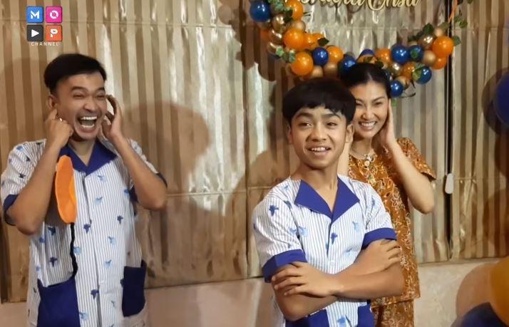 Momen Surprise Ultah Betrand Peto. (Youtube/MOPChannel)