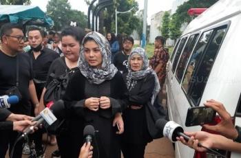 Masih Berkabung, Intan RJ Ingin Dapat Panggilan Telepon dari Almarhum Suami