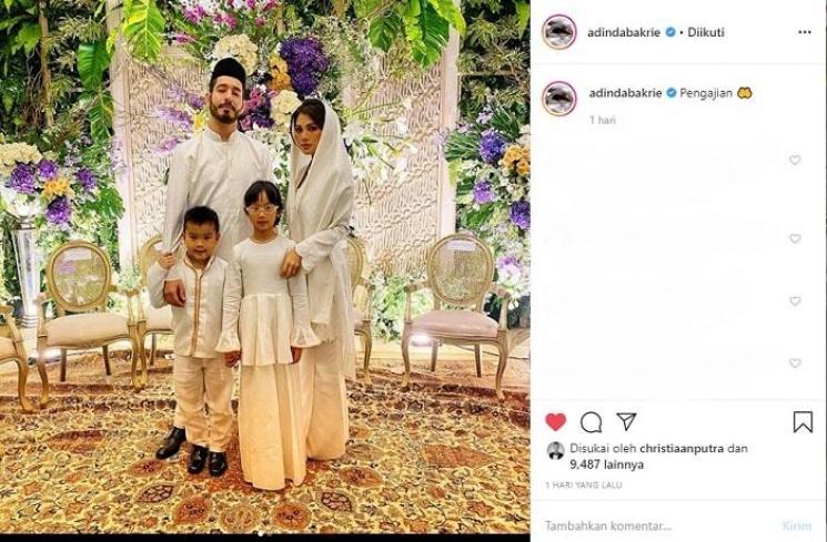 Momen pengajian Adinda Bakrie (Instagram @adindabakrie)
