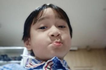 Foto Berkumis, Wajah Rafathar Plek Jiplek Almarhum Ayah Raffi Ahmad