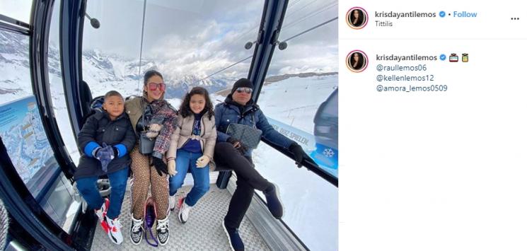 Keluarga Krisdayanti Liburan ke Eropa (Instagram/@krisdayantilemos)