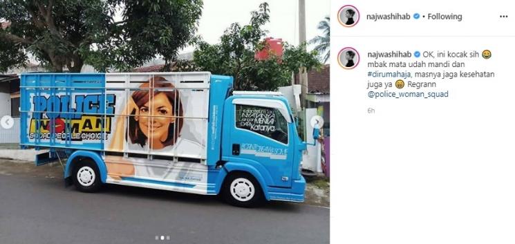 Najwa Shihab dipajang di truk. (Instagram/@najwashihab)