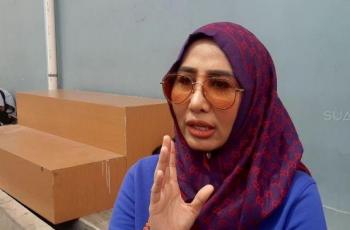 Ratna Dilla Kritik Pemerintah Lambat Tangani Virus Corona