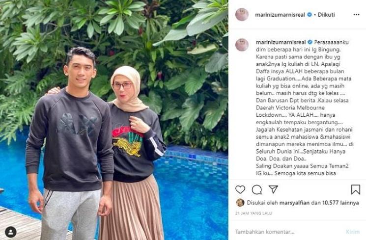 Marini Zumarnis kebingungan memikirkan nasib anaknya yang masih di luar negeri (Instagram @marinizumarnisreal)