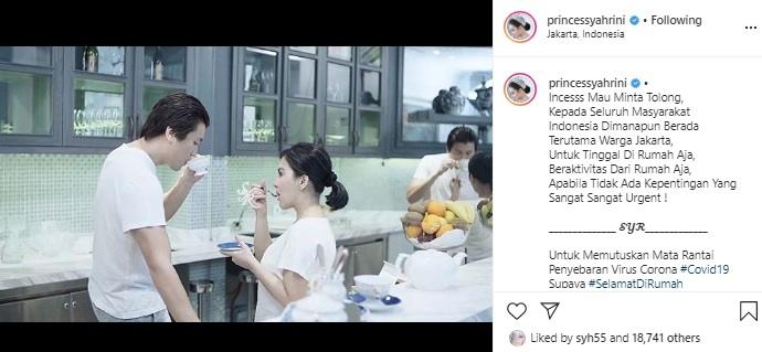 Syahrini ajak masyarakat agar tetap berada di rumah. [Instagram]