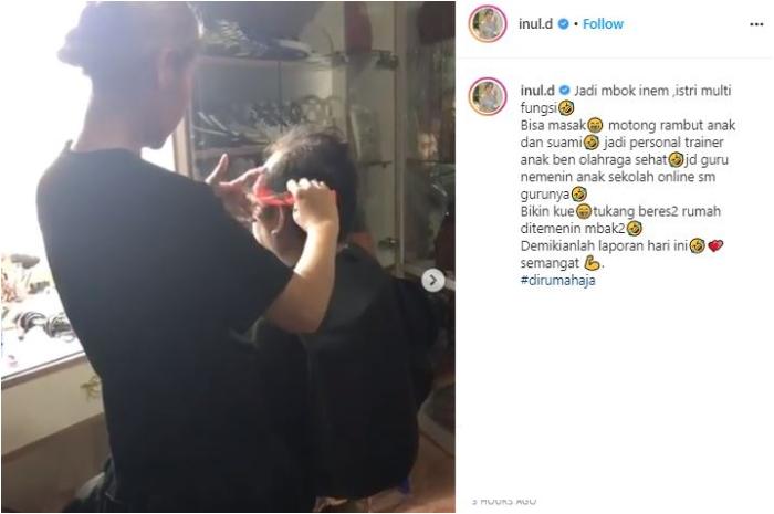 Inul Daratista jadi kapster dadakan. (Instagram/@Inul.d)