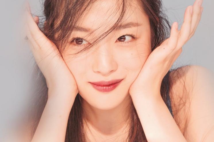 Sulli (Twitter/@ThePopHub)