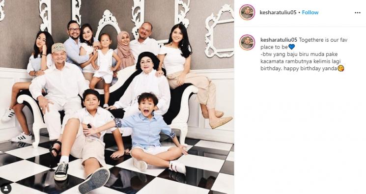 Potret dekat Kesha Ratuliu dan ayahnya (Instagram/@kesharatuliu05)