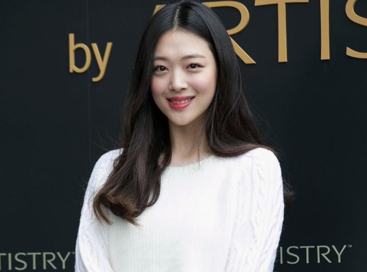 Sulli (Twitter/@ThePopHub)
