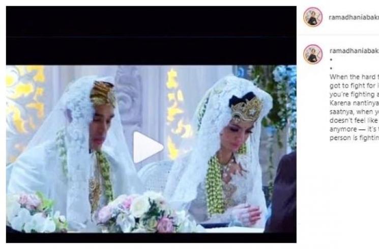 Momen pernikahan Nia Ramadhani dan Ardi Bakrie. (Instagram/@ramadhaniabakrie)