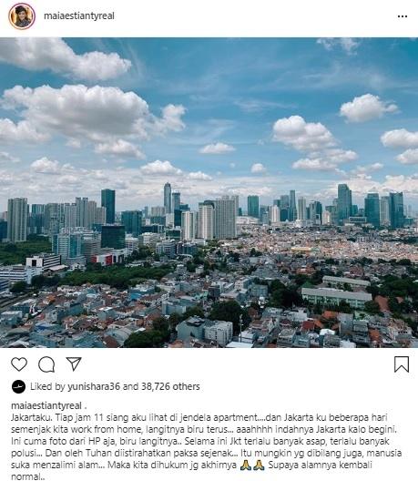 Maia Estianty perlihatkan langit biru Jakarta sejak diberlakukan WFH. [Instagram]