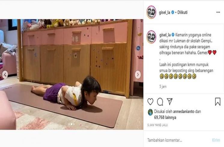 Gempita Nora Marten sedang yoga (Instagram @gisel_la)
