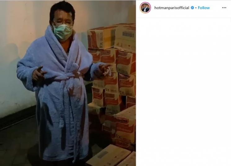 Gaya busana Hotman Paris (Instagram/@hotmanparisofficial)