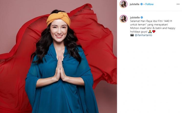 Julie Estelle (Instagram/@julstelle)