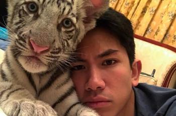Lagi Viral! 5 Potret Mateen, Pangeran Kerajaan Brunei yang Bikin Jatuh Hati