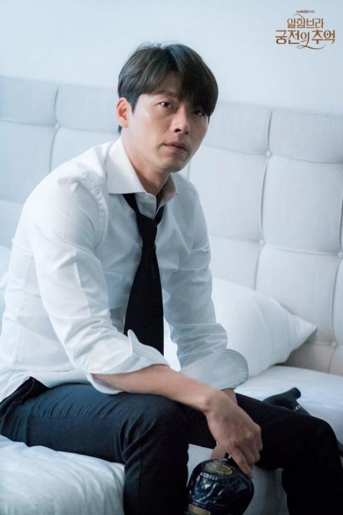 Hyun Bin (Koreaboo)