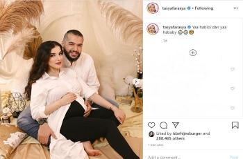 Maternity shoot Tasya Farasya (Instagram @tasyafarasya)