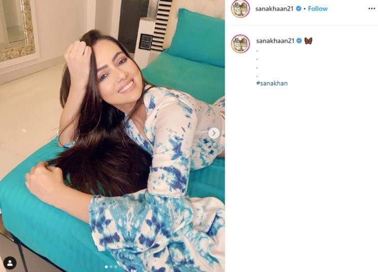 Seleb bollywood yang berpuasa selama Ramadan. (Instagram/@sanakhaan21)
