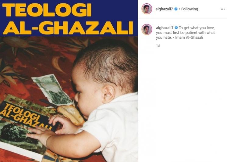 Al Ghazali masih bayi. (Instagram/@alghazali7)