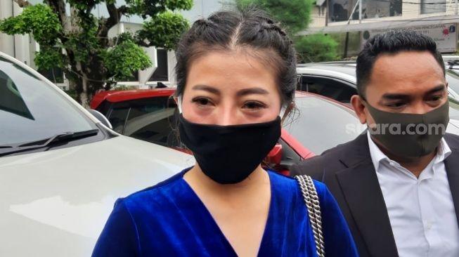 Istri Okan Cornelius, May Lee [Herwanto/MataMata.com]