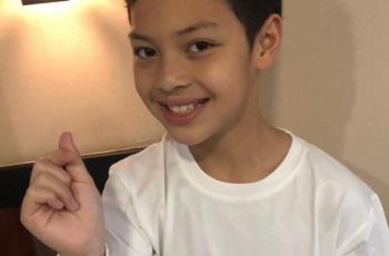 Tumbuh Remaja tanpa Ortu, Keanu Tulis Curhat Pilu untuk Almarhum Adjie Massaid dan Sang Ibu