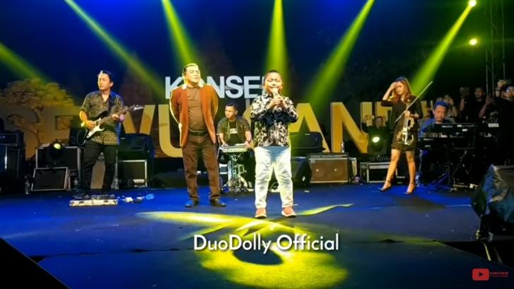 Didi Kempot dan Arda (YouTube/DUODOLLY Official)