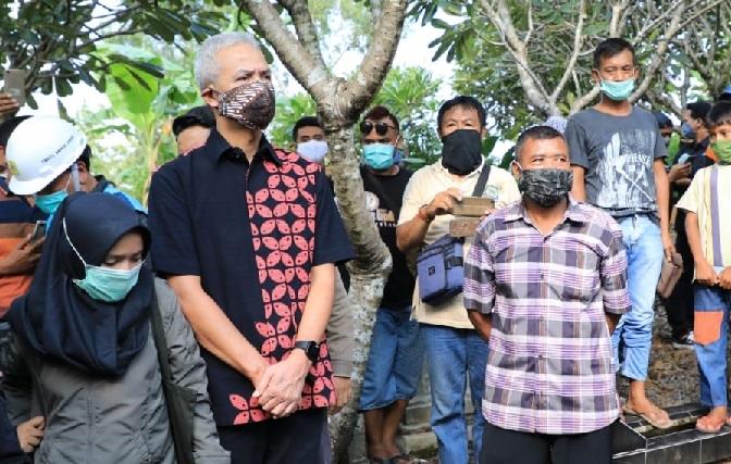 Gubernur Jateng hadiri pemakaman Didi Kempot. [Twitter]