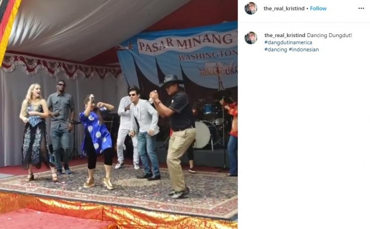 Kristin fans Didi Kempot. (Instagram/@the_real_kristind)