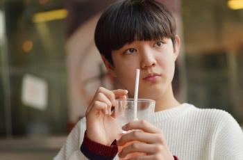 Lee Joon Young Diduga Kleptomania, Bocoran The World of The Married Episode 13