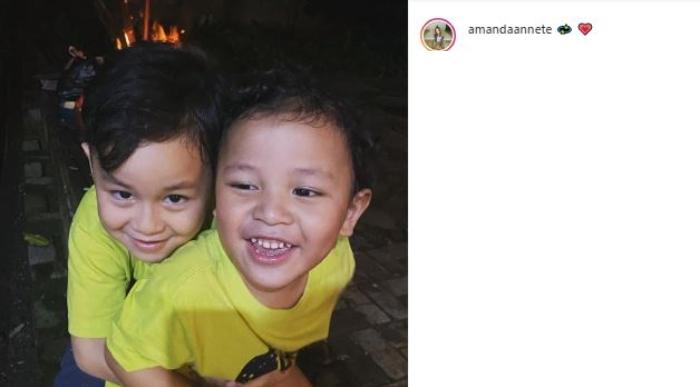 Potret gemas cucu Anjasmara dan Dian Nitami. (Instagram/@amandaanette)