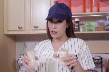 Resep Es Jelly Kopi Float ala Ayu Dewi, Seger Banget Nih!