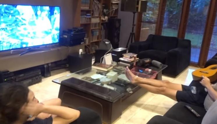 Momen Al El Dul buka bersama Maia Estianty. (Youtube/ElRumi)