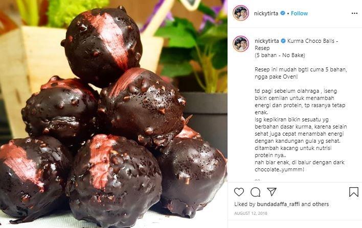 Resep artis Kurma Choco Balls. (Instagram/@nickytirta)