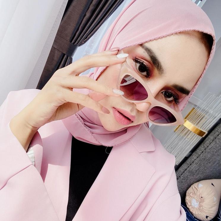 Medina Zein (Instagram @medinazein)