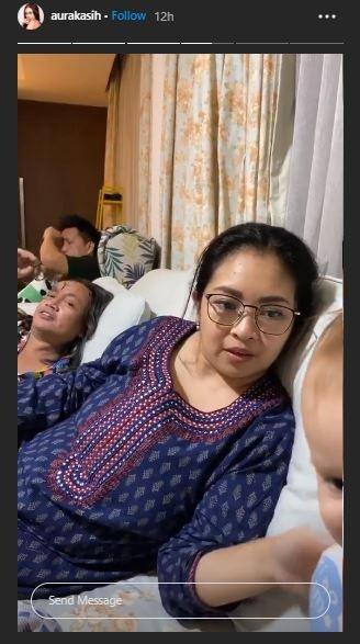 Momen lebaran Aura Kasih. (Instagram/@aurakasih)