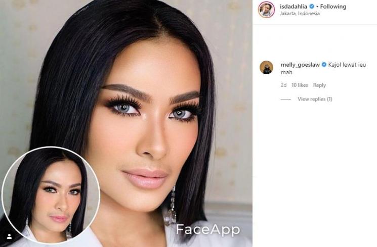 Iis Dahlia ikuti trend Oplas Challenge. (Instagram/@isdadahlia)